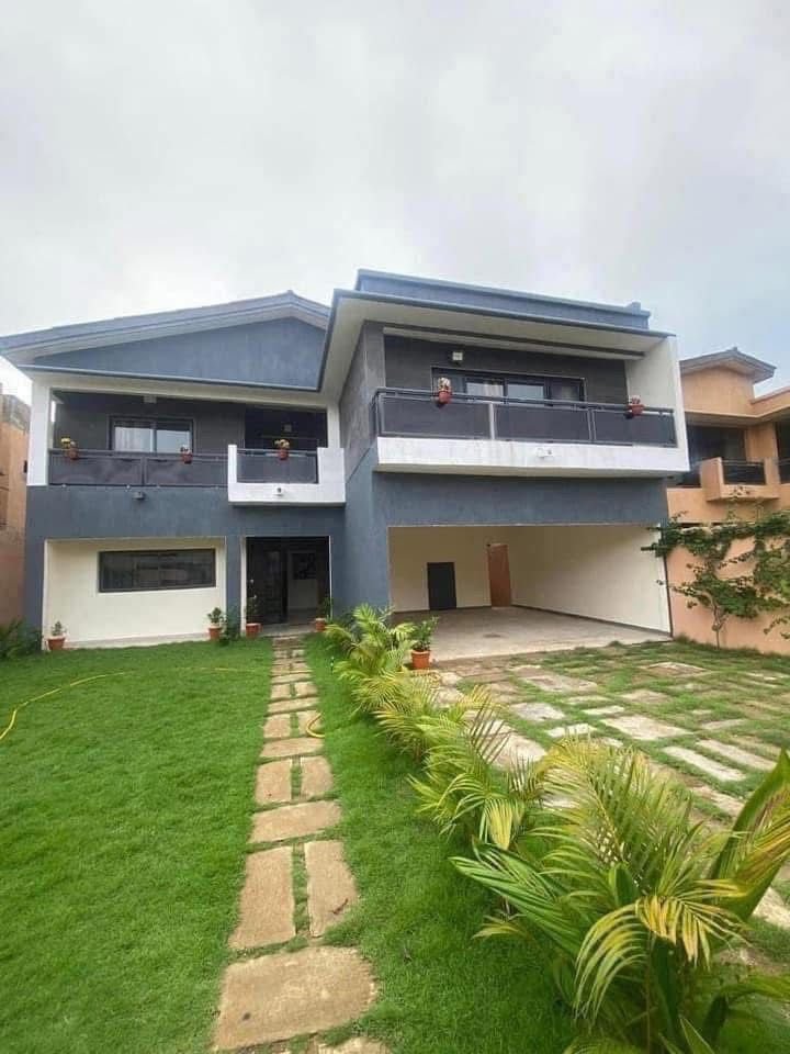 Villa Duplex T7 Neuf 